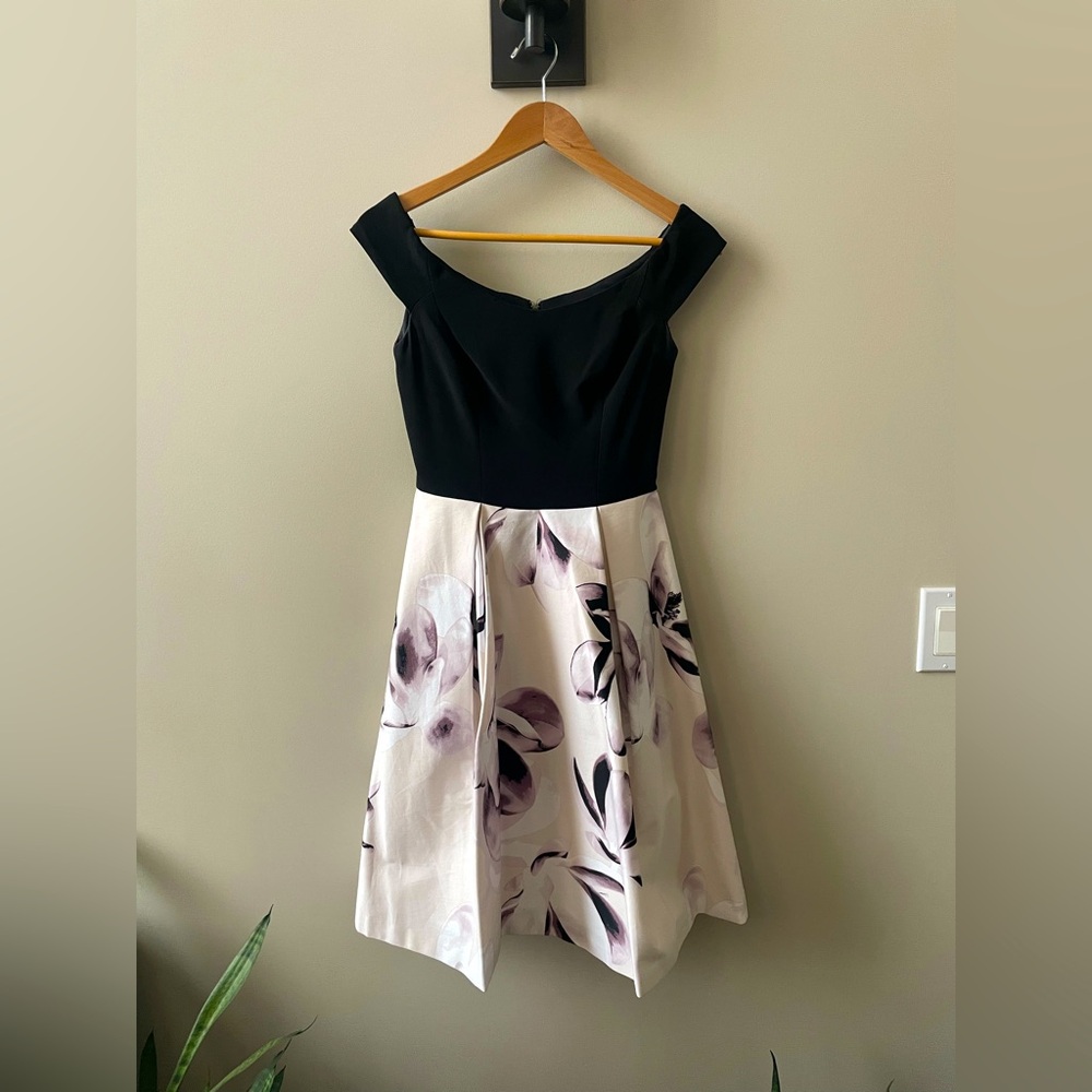 Le Chateau Dress - ladies size xxs